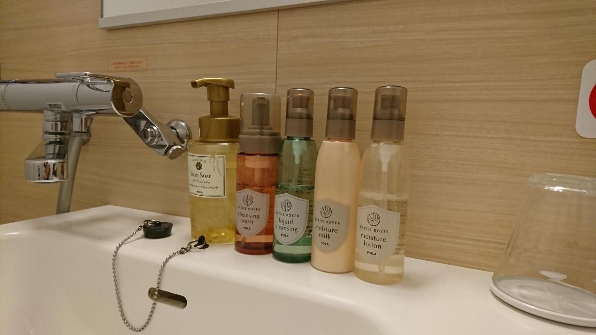 Queens Hotel Chitose Chitose  Zewnętrze zdjęcie